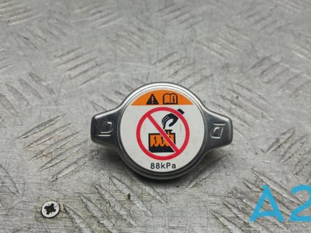 Кришка / пробка радіатора 1640136030 TOYOTA