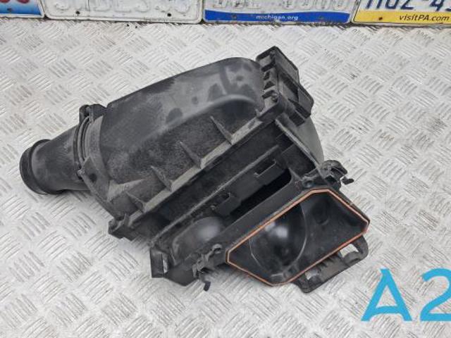 Корпус повітряного фільтра 165005DD0A NISSAN