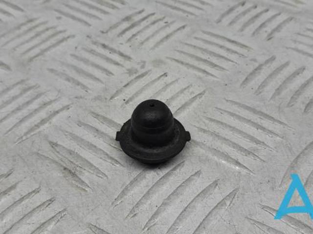 Подушка радіатора кондиціонера, верхня 1652337010 TOYOTA