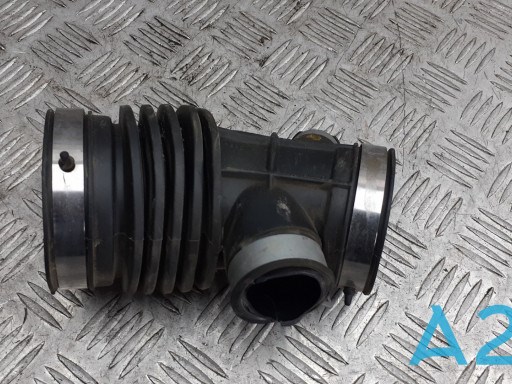 Патрубок повітряний, вихід повітряного фільтра 165765HA1A NISSAN
