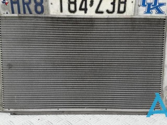 Радіатор 17112751276 BMW