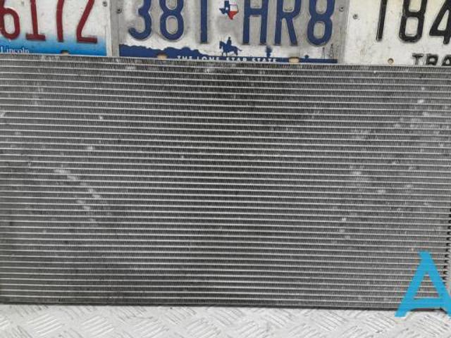 Радіатор 17117589004 BMW