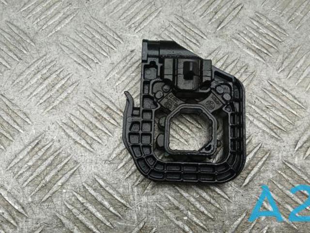 Подушка радіатора охолодження, нижня 17119895624 BMW