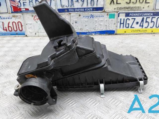 Корпус повітряного фільтра, нижня частина 172016L2A01 HONDA