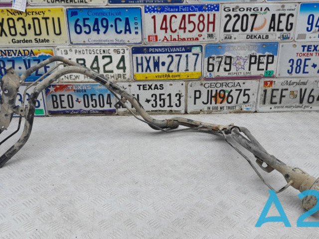 Патрубок бака, до заливної горловини 172213JA1B NISSAN