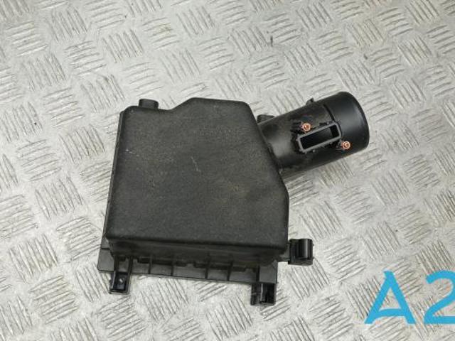 Корпус повітряного фільтра, верхня частина 1770524360 TOYOTA