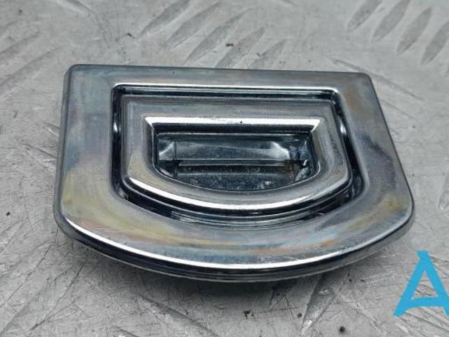 Петля кріплення вантажу 1J0864203D PORSCHE