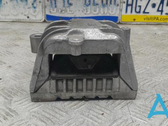 Права подушка мотора 1K0199262M VAG