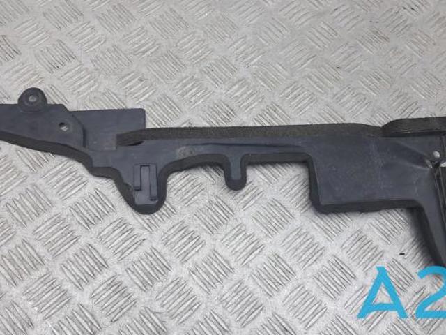 повітропровід радіатора 215586MA0A NISSAN