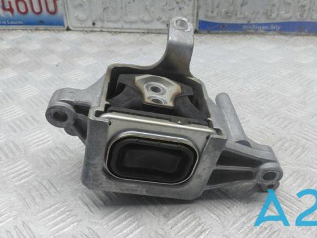 Подушка (опора) двигуна, ліва 21830L1350 HYUNDAI