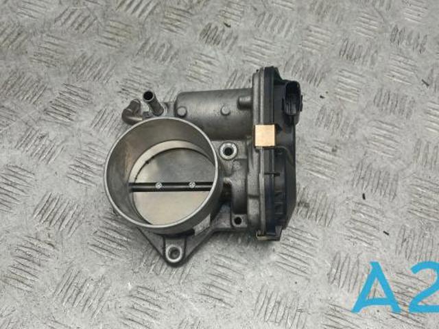 Дросільна заслінка в зборі 2203025010 TOYOTA