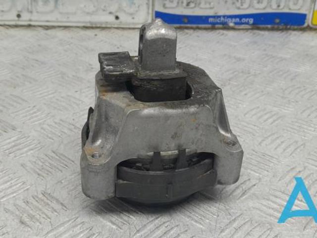 Права подушка двигуна 22116860488 BMW