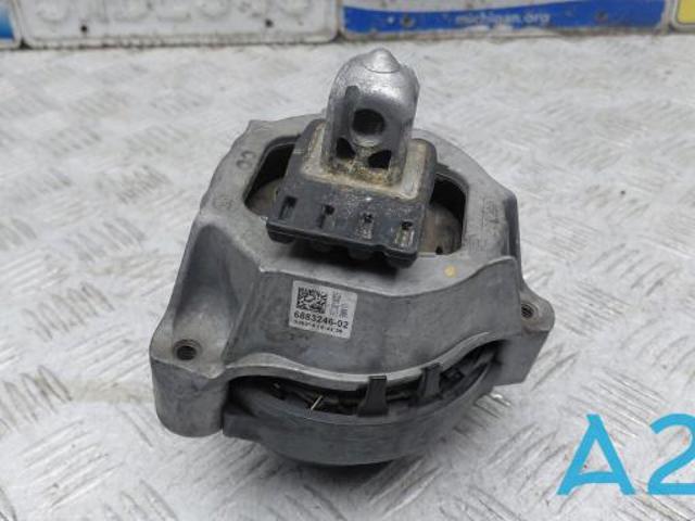 Права подушка мотора 22116883246 BMW