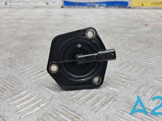 Датчик рівня масла двигуна 25068HG00B NISSAN