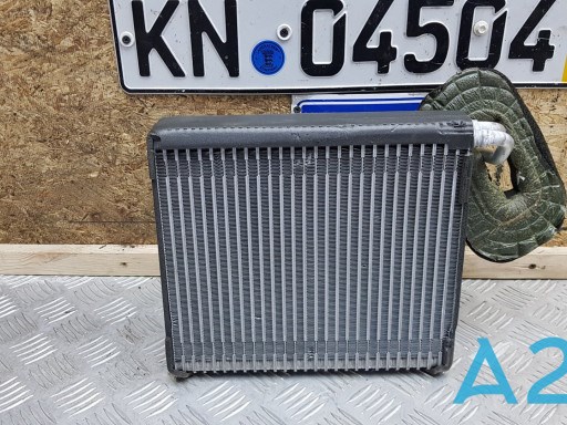 Випаровувач кондиціонера 272804BU0A NISSAN