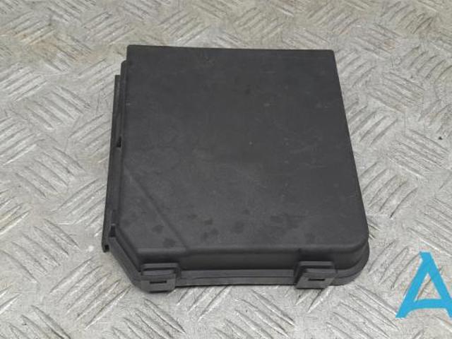 Кришка блоку запобіжників 284B94BA0B NISSAN