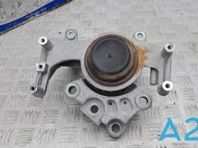 Ліва опора двигуна 2910A418 MITSUBISHI