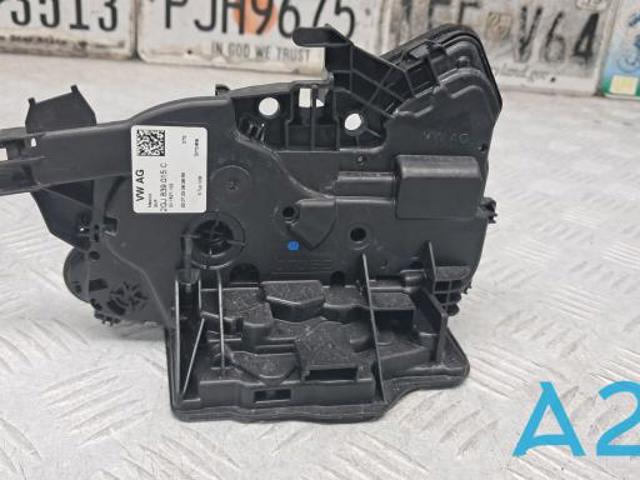 Замок задньої двері, лівої 2GJ839015C VAG
