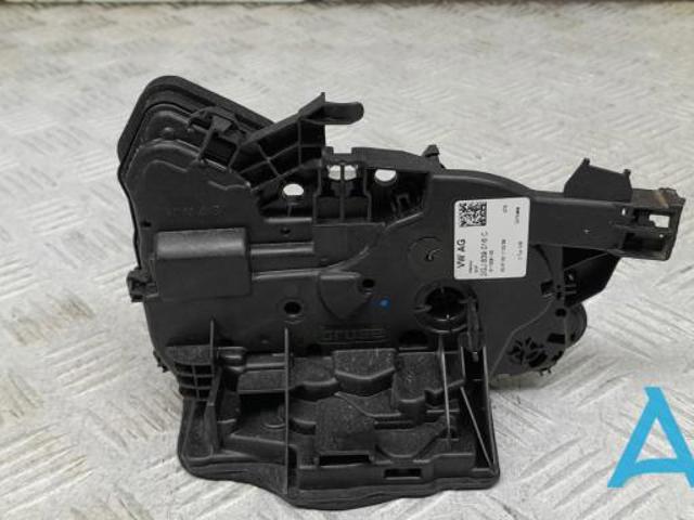 Замок задньої дверї, правої 2GJ839016C VAG