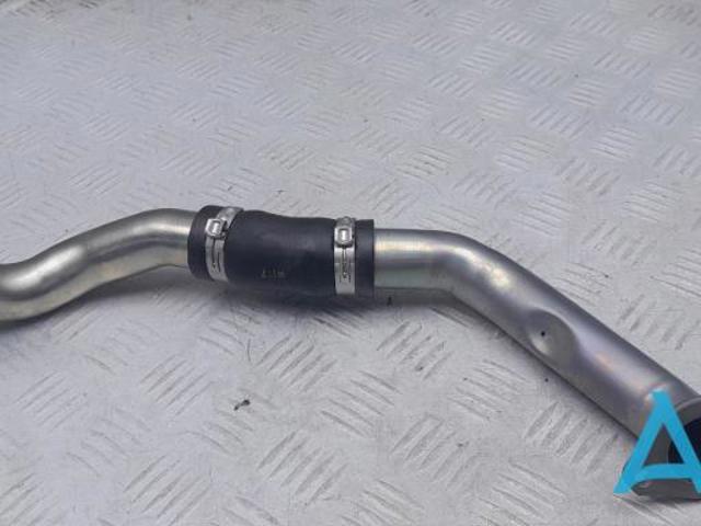 Шланг/патрубок системи охолодження 30668623 VOLVO