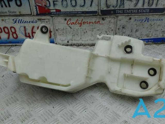 Бачок для омивайки 30747576 VOLVO