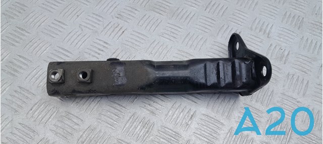Кронштейн підсилювача переднього бампера 31106794419 BMW