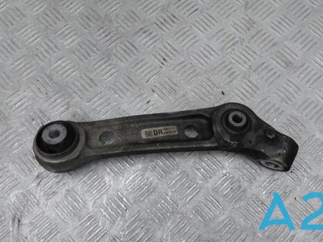 Правий важіль передній нижній підвіски 31106861182 BMW