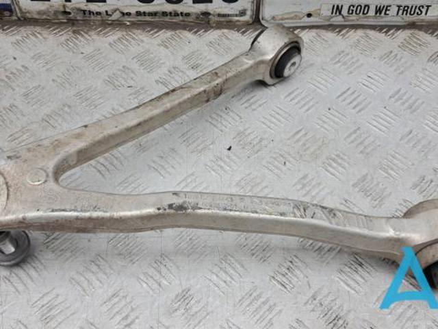 Важіль передній лівий 31106863739 BMW