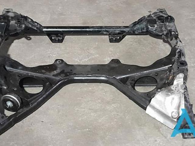 Передня балка 31106872119 BMW