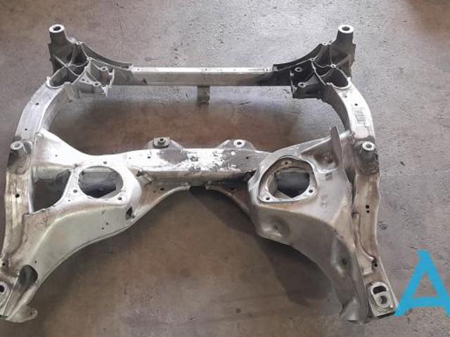 Передня балка 31116796692 BMW