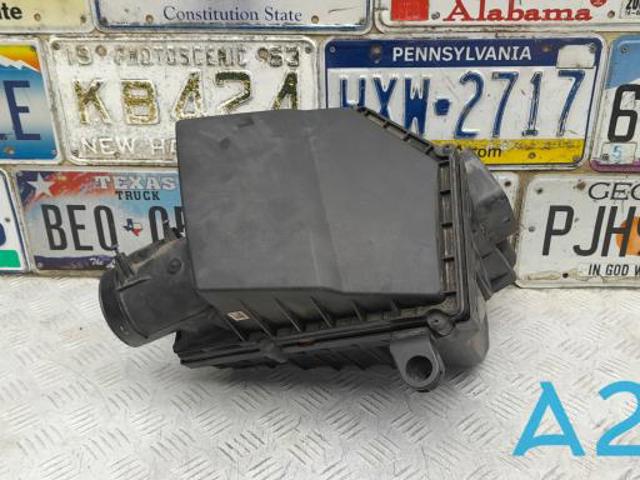 Коробка фільтра 31338742 VOLVO