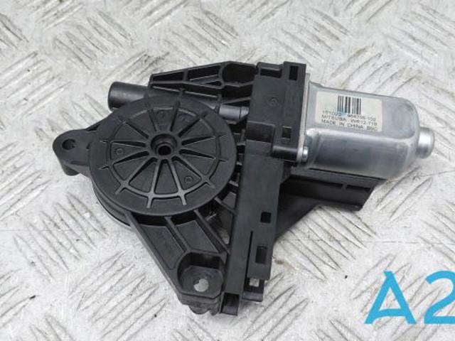 Моторчик склопідйомника двері задніх, правих 31349759 VOLVO