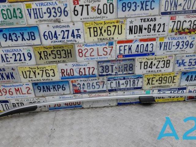 Автомобільний рейлінг на дах лівий 31349909 VOLVO