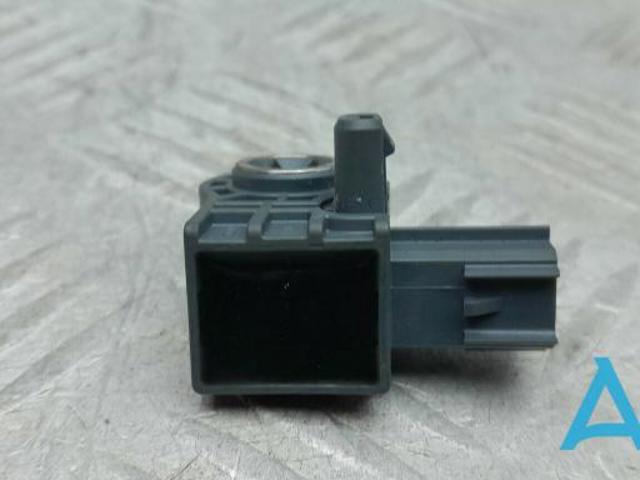 Датчик AIRBAG передній 31360181 VOLVO