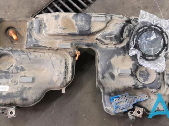 Бак паливний додатковий 31392172 VOLVO