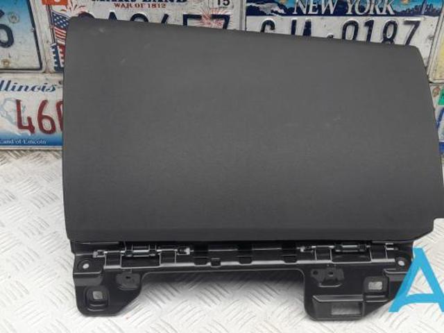 Ящик для рукавичок (бардачок) 31393384 VOLVO