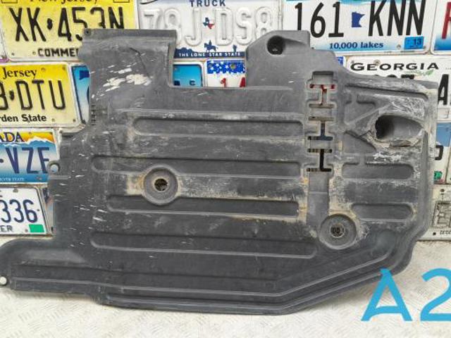 Захист днища, задній лівий 31420482 VOLVO