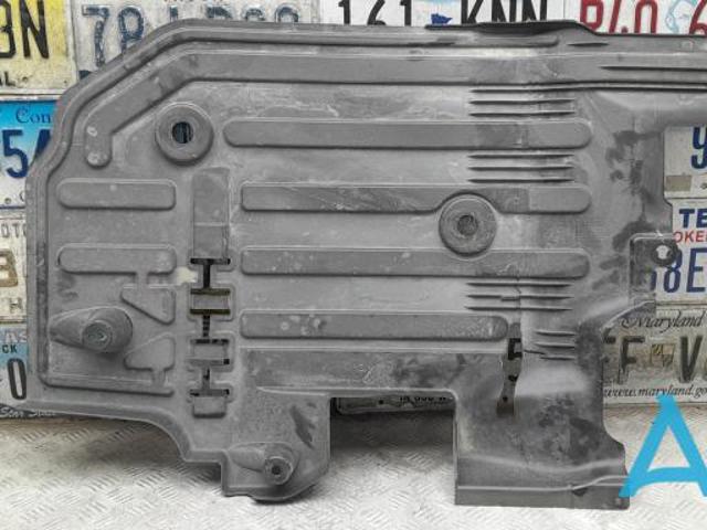 Захист днища, задній правий 31420483 VOLVO