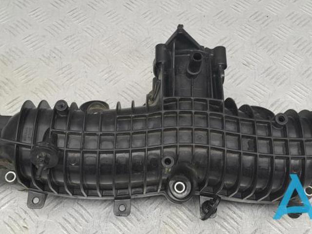 Колектор впускний 31431777 VOLVO