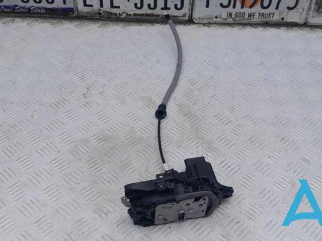 Замок дверей водія 31440997 VOLVO