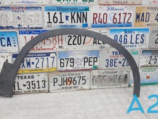 Молдинг арки крила переднього, правий 31448325 VOLVO