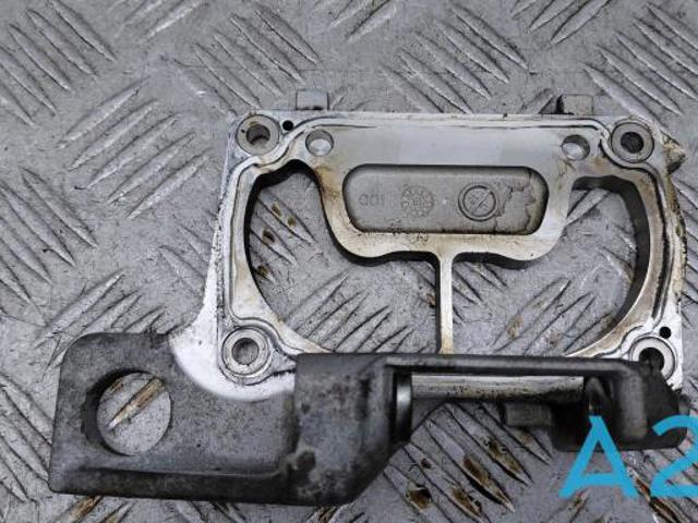 Кронштейн компресора наддуву двигуна 31459809 VOLVO