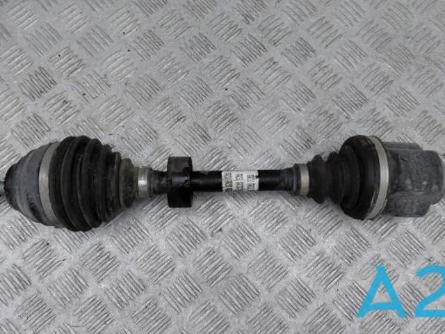 Піввісь передня ліва 31605A2E057 BMW