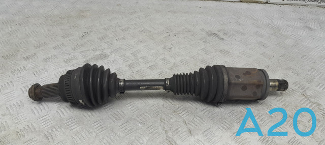 Піввісь передня ліва 31607544435 BMW