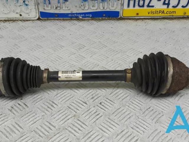 Піввісь передня, права 31609813718 BMW
