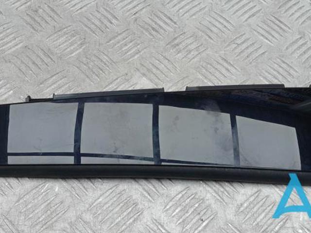 Накладка задніх дверей, лівих, вертикальних 31672582 VOLVO