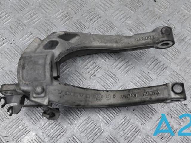 Вилка нижня амортизатора переднього, права 31681721 VOLVO