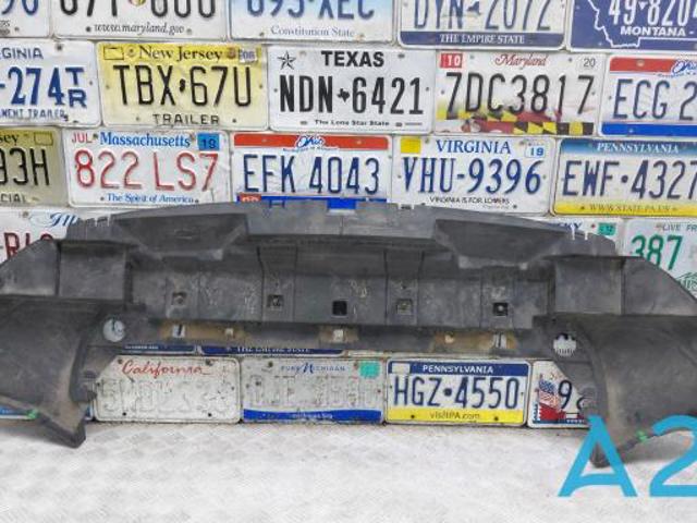 Обвіс бампера 32136051 VOLVO