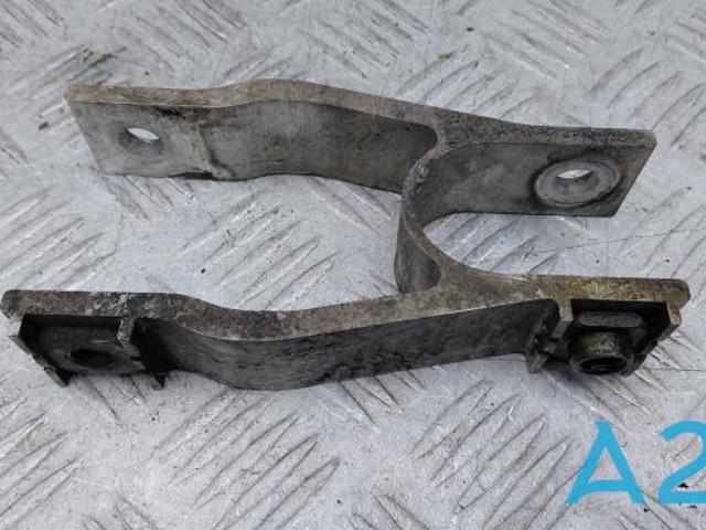 Кронштейн подушки (опори) двигуна, задньої 32139982 VOLVO