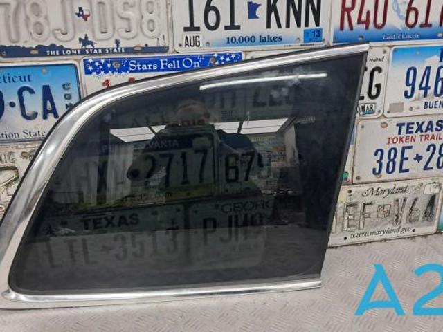 Скло кузова/багажного відсіку, праве 32206908 VOLVO